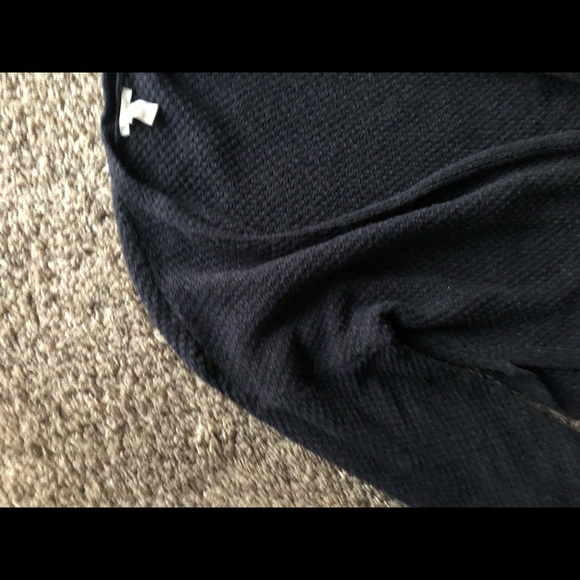 Heavier blue 3/4th sleeve sweater - Picture 3 of 3